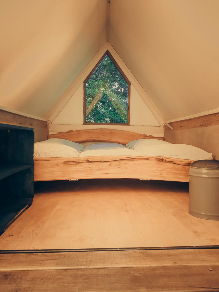 Robinzonski kamp Brdo Zmin - kolibe za odmor